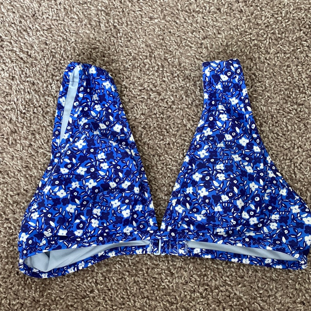 Aerie Blue floral scoop neck bathing suit top